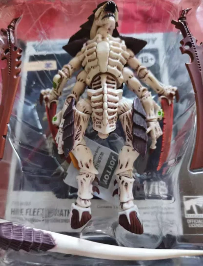 Фигурка JOYTOY 1/18, оригинальная, Warhammer 40K, Тираниды, Орден Ливиафана, Воин-тиранид с костяными мечами