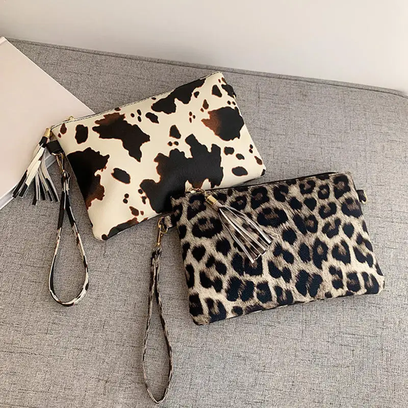 

Leopard Print Clutch Bag Women Envelope Handbag Portable Grab Bags Winter Fashionable Large Capacity for Ladies Wallet