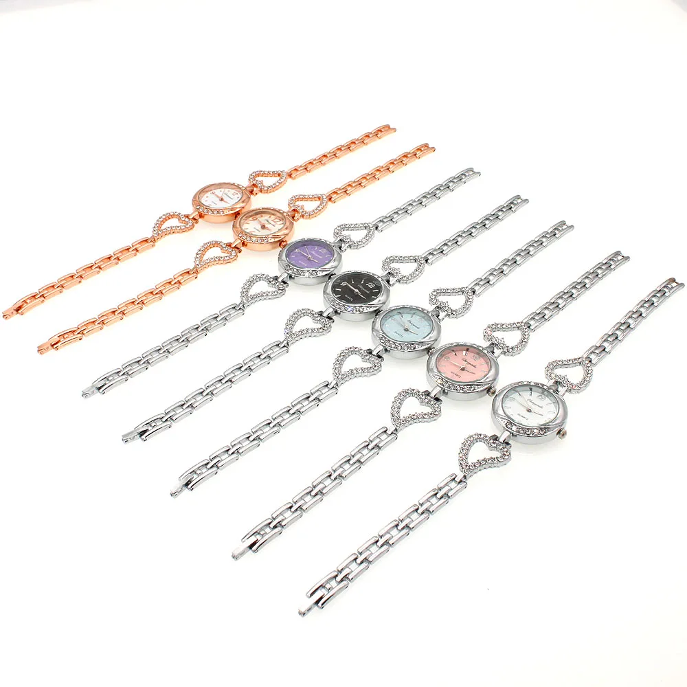 

7Pcs Women's Bling Crystal Analog Dress Quartz Watch Bracelet Watch Ladies Wrist Fashion Jewelry Accessory