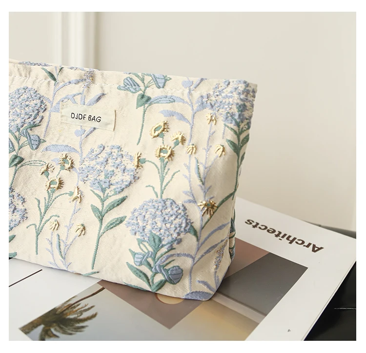 Blue Bouquet Damen-Make-up-Tasche, große Kapazität, Canvas-Kulturtasche – zur Aufbewahrung von Damenbinden und Make-up-Zubehör, Reise-Organizer – Detail 11