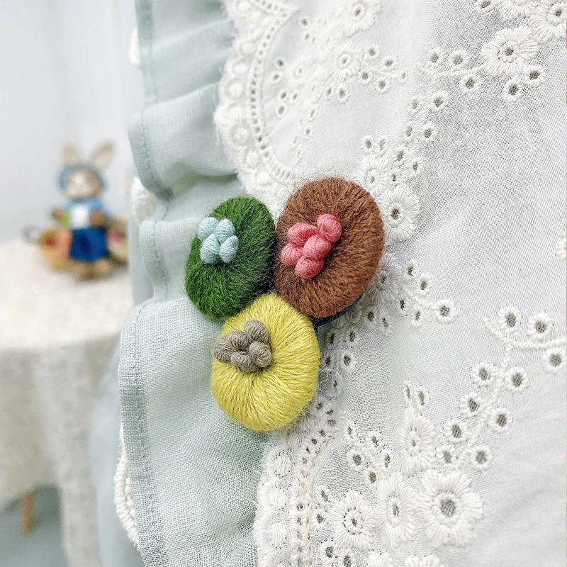 Johnature 2024 New Mori Brooch Accessory All Match Vintage Handmade Crochet Simple Women Clothing Brooch