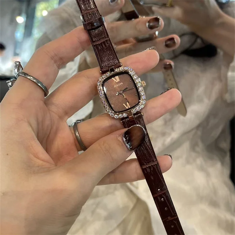 Small and Exquisite Watch Women's Business Lady's Watch Niche Art Design 2026 New High-end Temperament Quartz Watch Women's Gift view 5