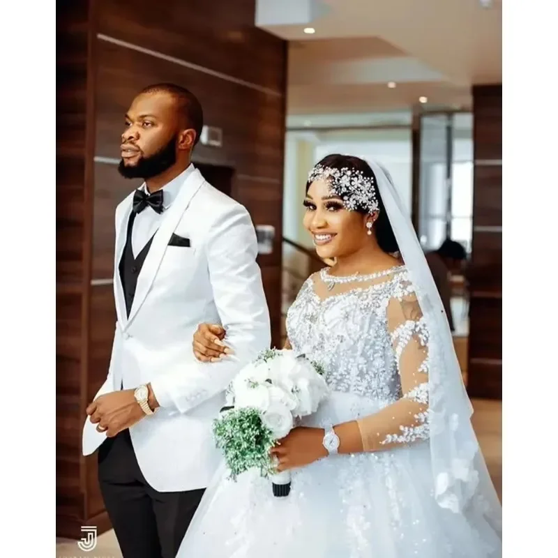 Customized Wedding Dresses Bridal Gown 2021 With 3/4 Long Sleeves Beaded Scoop Neck Tulle Lace Applique Custom Made African Plus
