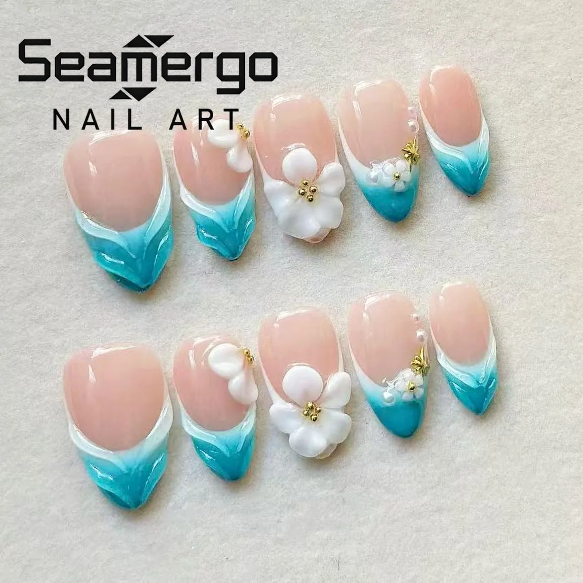 

24PCS 3D Flower Gold Bead False Nails Almond Fake Nail Blue Island Vacation Style Press on Nails European American Sweet Style
