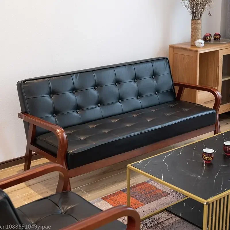 노르딕 원목 가죽 아트 소파 소형 아파트 3인용 거실 임대방 곡선형 나무 팔걸이 레트로 소파 가구