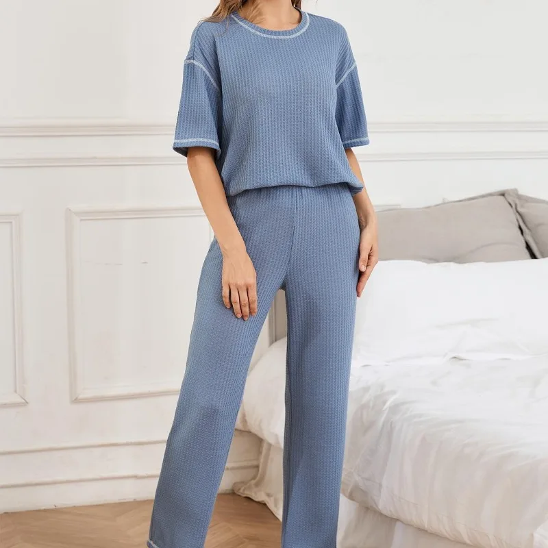 

Women's Athflow Pajama Set Euro Inspired Jersey Short Sleeve Lounge Pants Performance Stretch Sleepwear for Dynamic Comfort