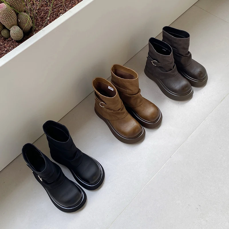 جديد إمرأة حذاء من الجلد أحذية منصة مسطحة أحذية تشيلسي عادية 2025 الشتاء مصمم الثلوج أحذية المشي الجلود Zapatos Mujer #4