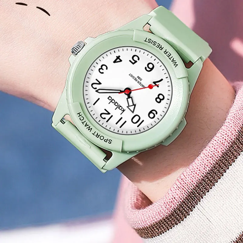 Marca de lazer estudante masculino e meninas relógio de quartzo à prova dwaterproof água doce colorido pulseira de silicone macio relógios