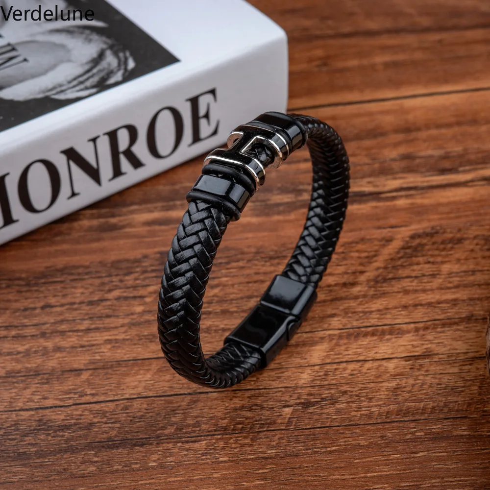 سوار حرف H للرجال بمشبك مغناطيسي - مجوهرات أولية عصرية وأنيقة