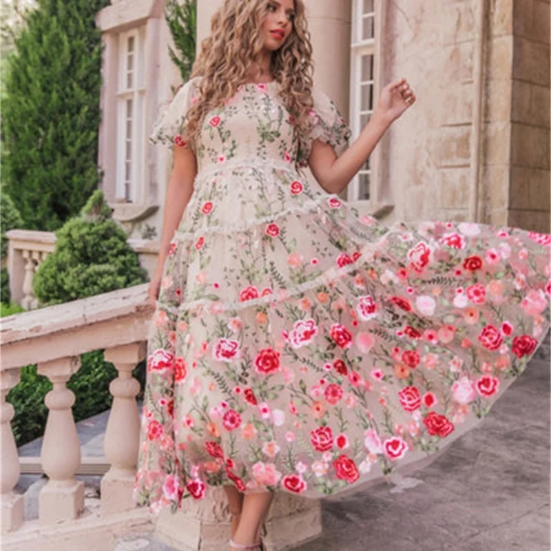 

Women'S Short Sleeve Embroidered Yarn Party Dress And Calf Length Formal Occasion Party Dress Exquisite Applique Ball Dress