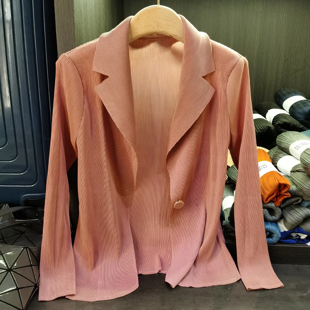 Miyake Pleated Solid Color 2025 Pleated Blazer Women's Spring/Summer New Style Elegant Commuter Long-Sleeved Versatile Top