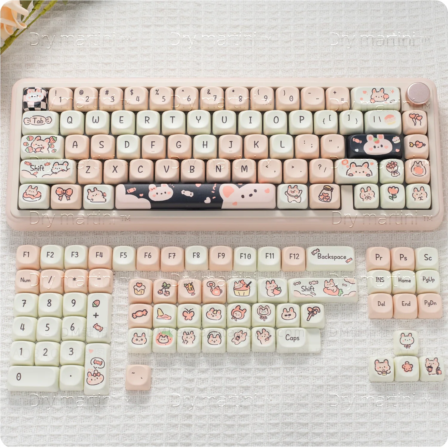 

Black powder toffee rabbit keycap cute ball cap PBT cube sugar round hot sublimation 68 75 84 87 98 108 etc
