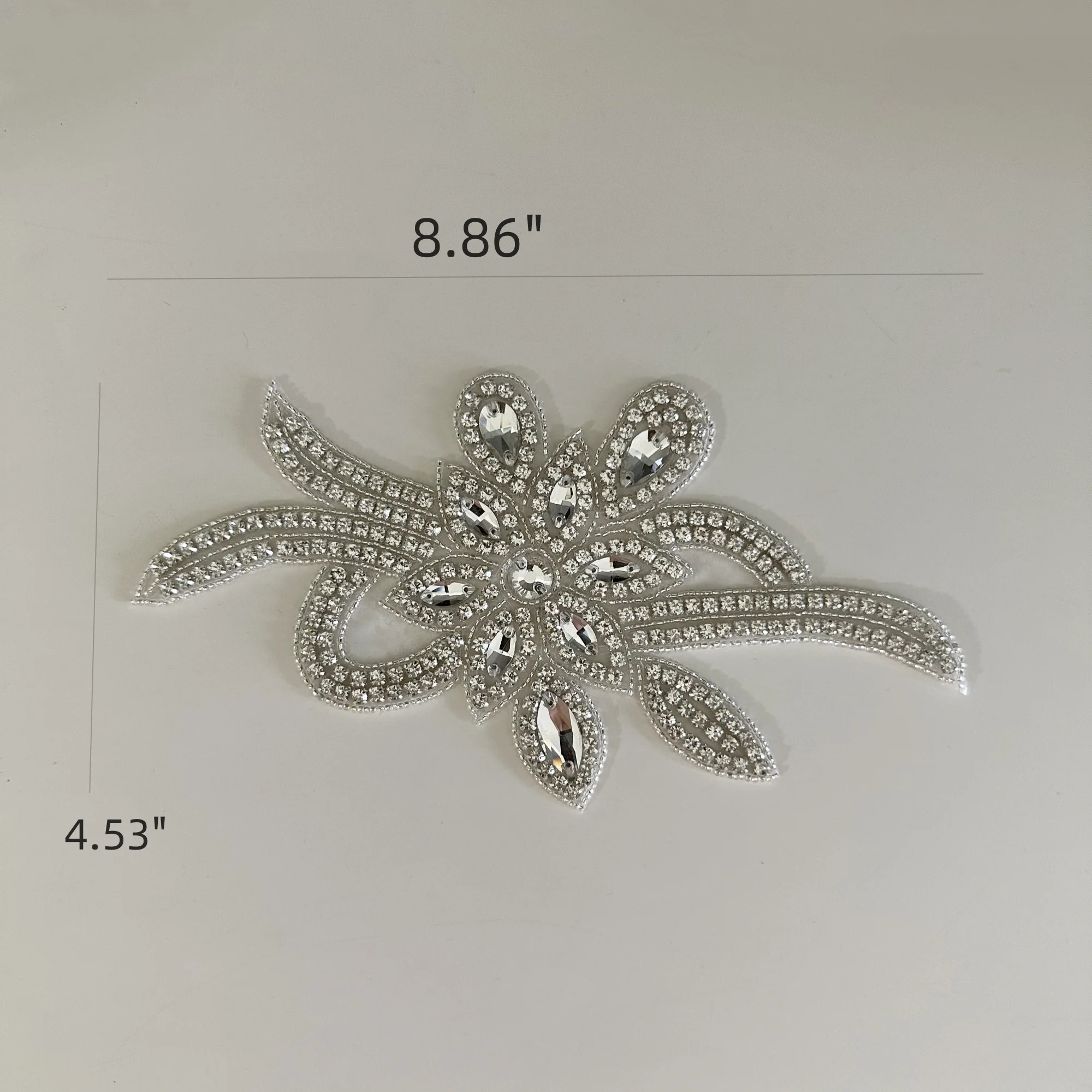 (30PCS) Wholesale silver rhinestone applique patch flower shape iron on for dress WDD