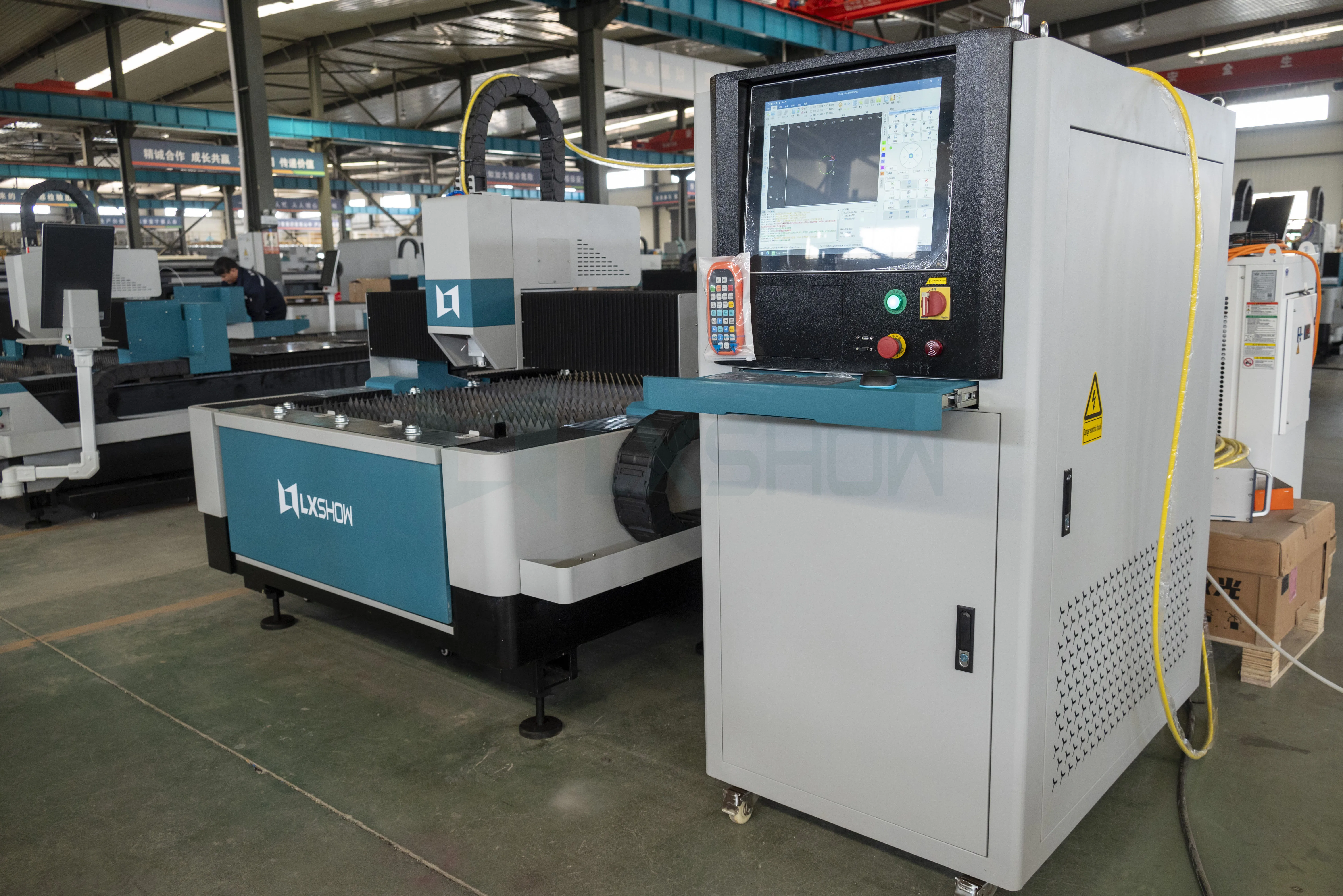 1510 Small Fiber Laser Cutting Machine for Steel Plate Cnc Fiber Laser Cutting Machine