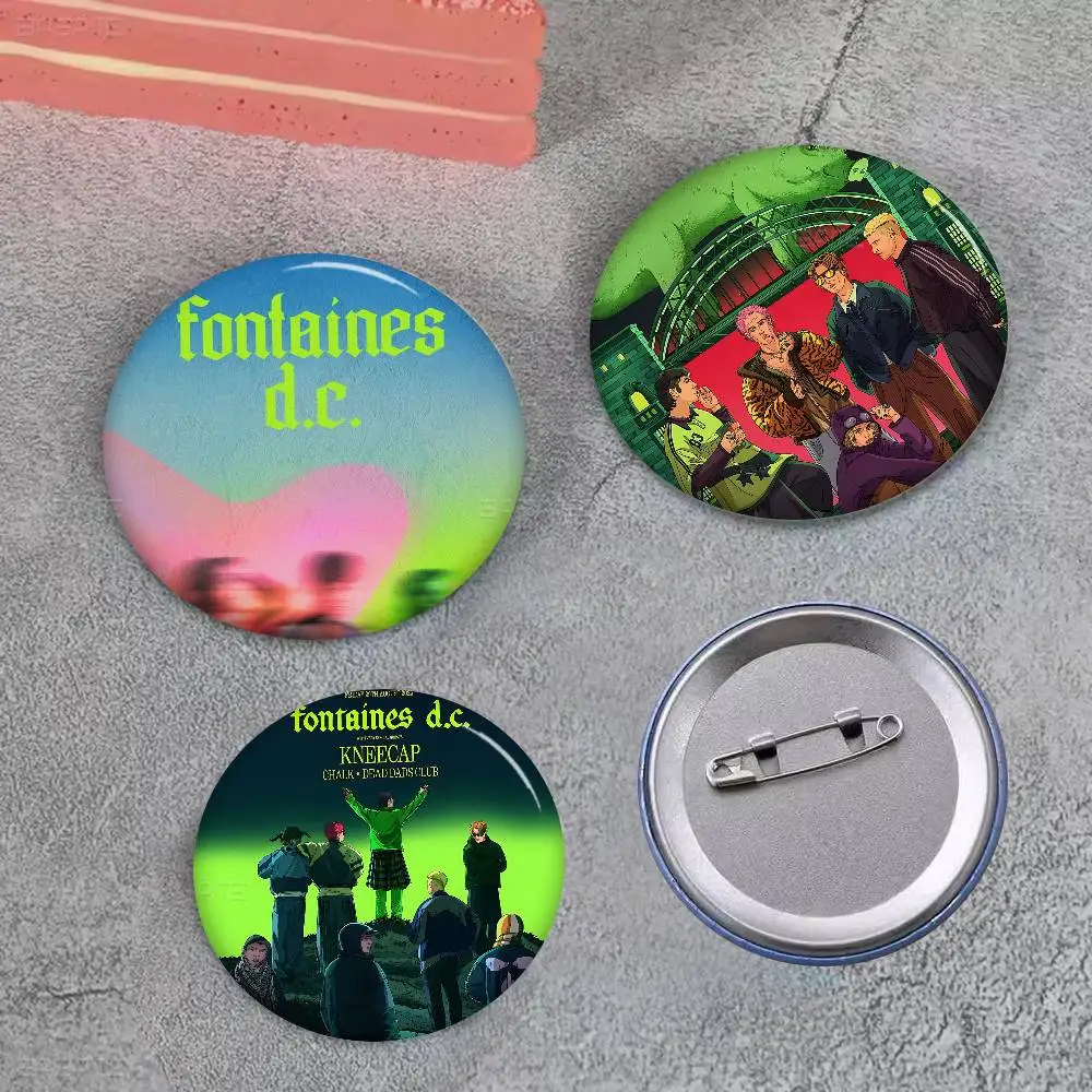 الفرقة F-فونتينز تيار مستمر الرومانسية 58 مللي متر اليدوية بروش الكرتون تأثيري شارة على ظهره مجوهرات اكسسوارات هدايا