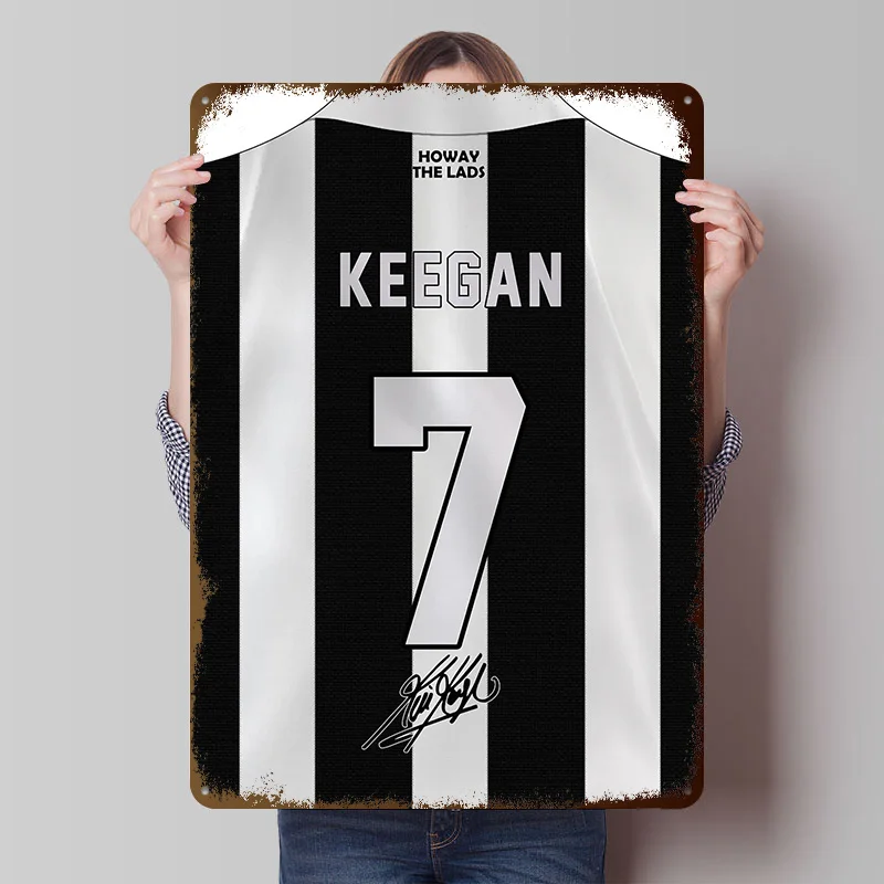 Kevin Keegan 7 Newcastle Football Shirt Tinplate Poster Customized Wall Art Vintage Metal Signs Retro Tin Plaque for Desk Decor