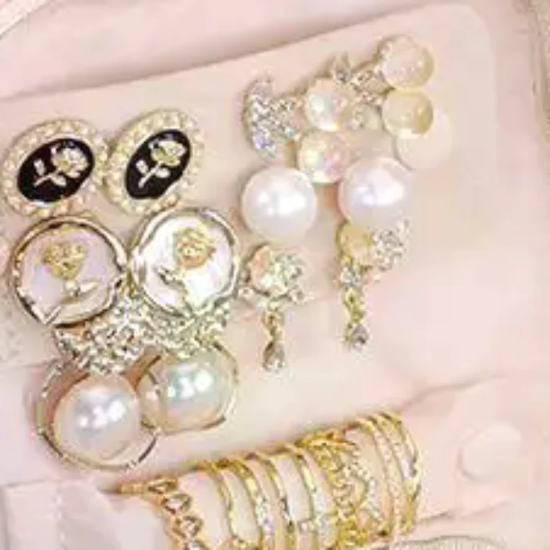 Portable Travel Luxury Mini Jewelry Organizer Bag Multiple Lattice Scratch-Proof Bracelets & Rings Compact Storage Pouch 1PC