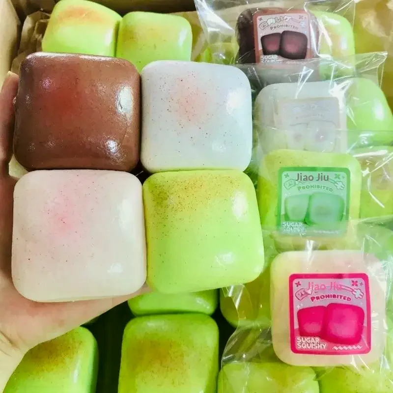 /GJ/Slow Rising Stress Relief Fidget Toys Simulated Square Bread Squeeze Toy For Anxiety ADHD Kids Adults 1Pcs