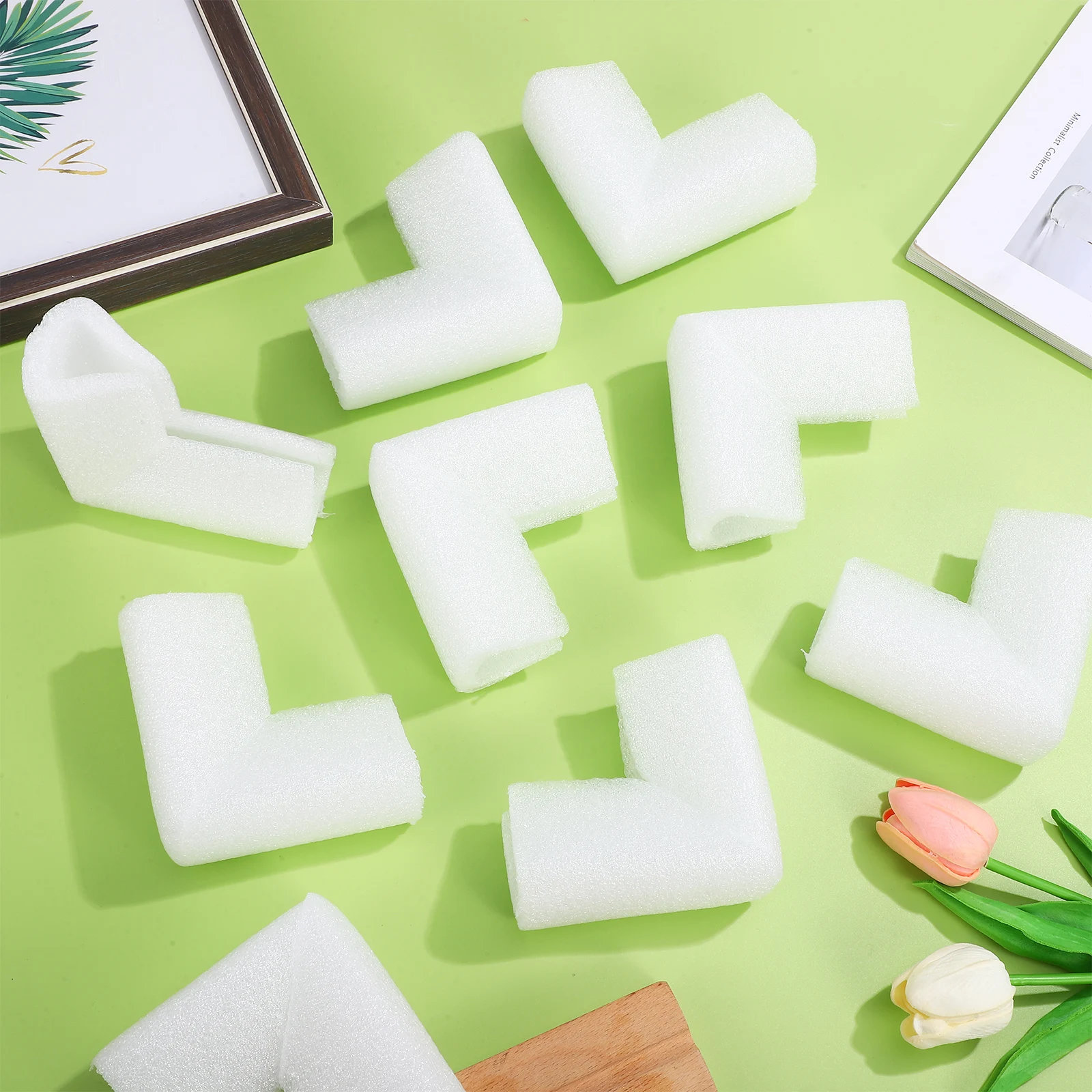 

24pcs Guards 30x20cm Carton Packing Corner Pearl Cotton Anti Collision Box Protectors for Shipping Packaging