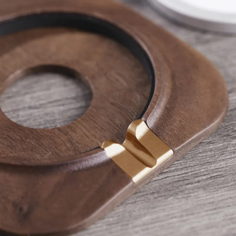 Newest Walnut Wood Magnetic Desk Phone Charger Stand Holder for Magsafe Fixed Holder IPhone Fast Wireless Charging Desktop Dock