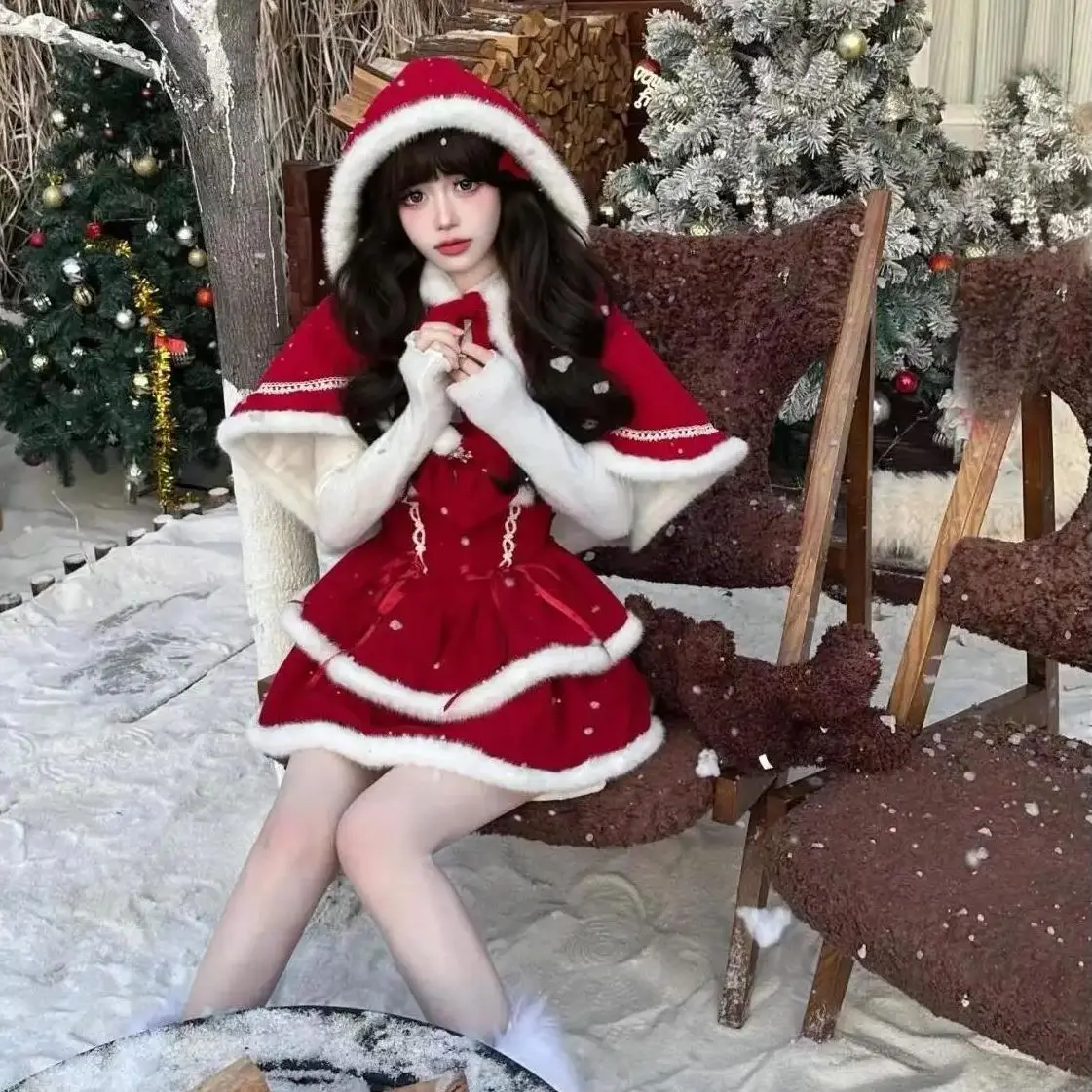 

Three-piece Christmas atmosphere red cloak bottoming top sling dress women autumn winter new sweet wind design sense suit