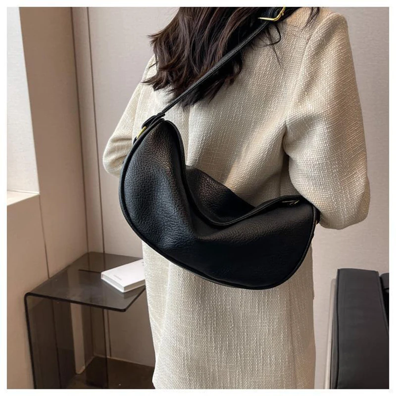 Bolso de hombro francés exquisito para mujer, bolso de mensajero multifuncional único a la moda, los bolsos de diseñador más populares de hoy, 2023