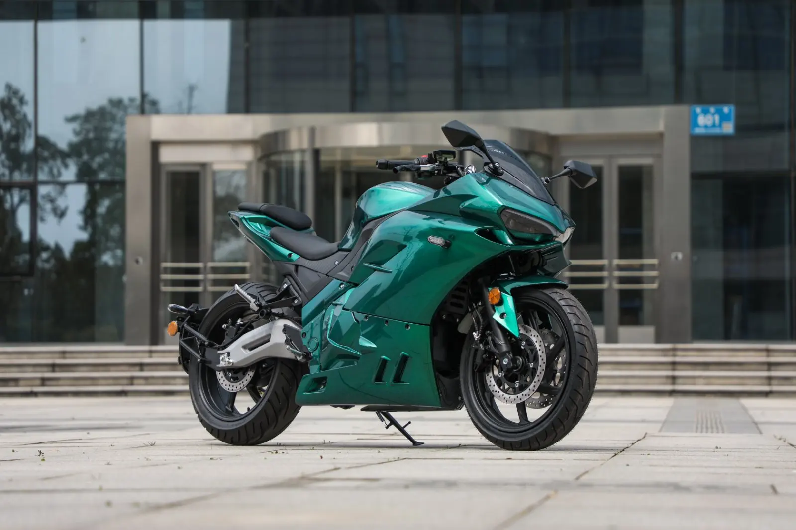 2025 Jose High End Newest  76v 10000w Water Cooling Center Motor 140km/h Speed Racing Electric Bike Motorcycles