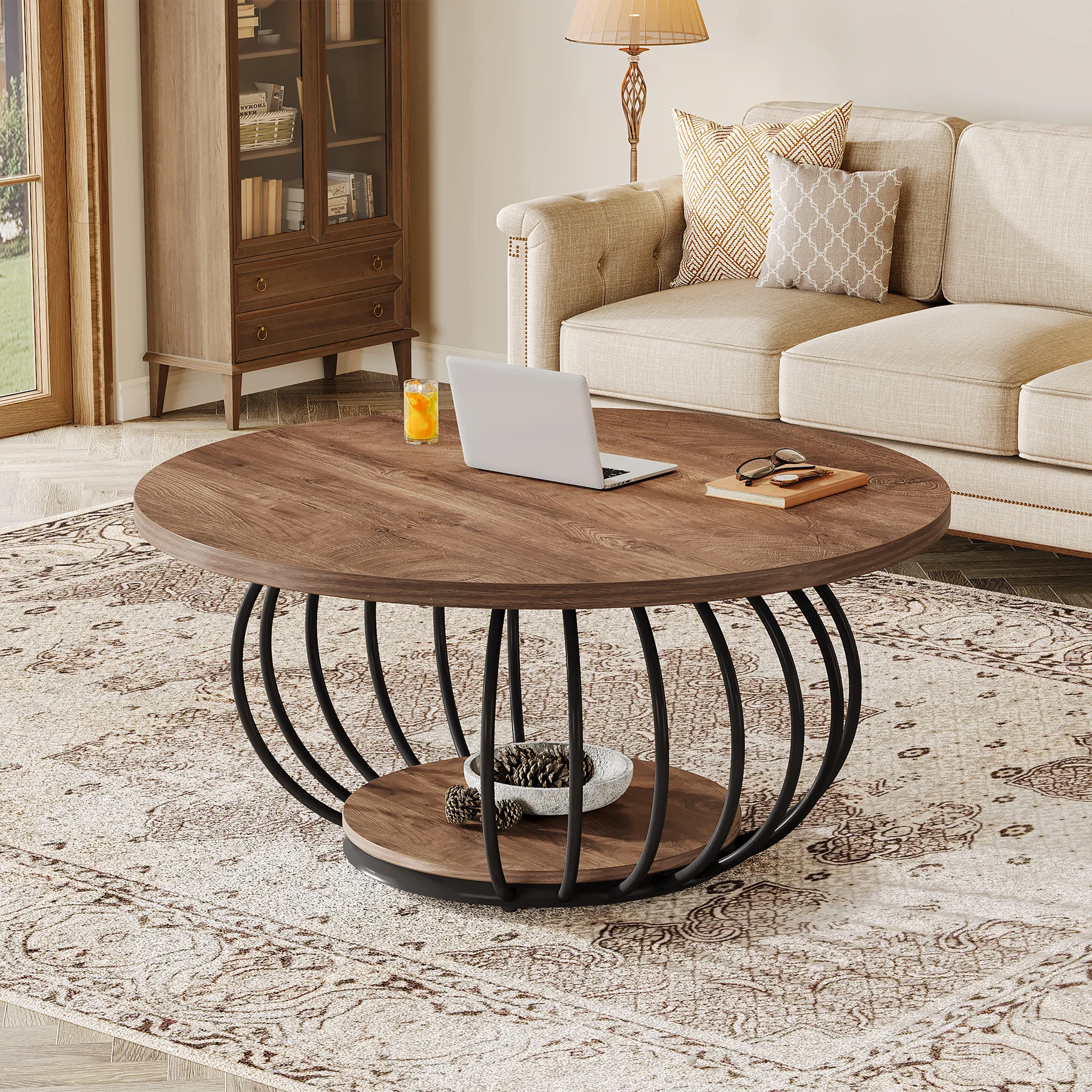 طاولة قهوة مستديرة من Tribesigns مع مساحة تخزين، إطار معدني من طبقتين، 100 × 100 × 46 سم، حبوب خشبية، طاولة مركزية لغرفة المعيشة الحديثة