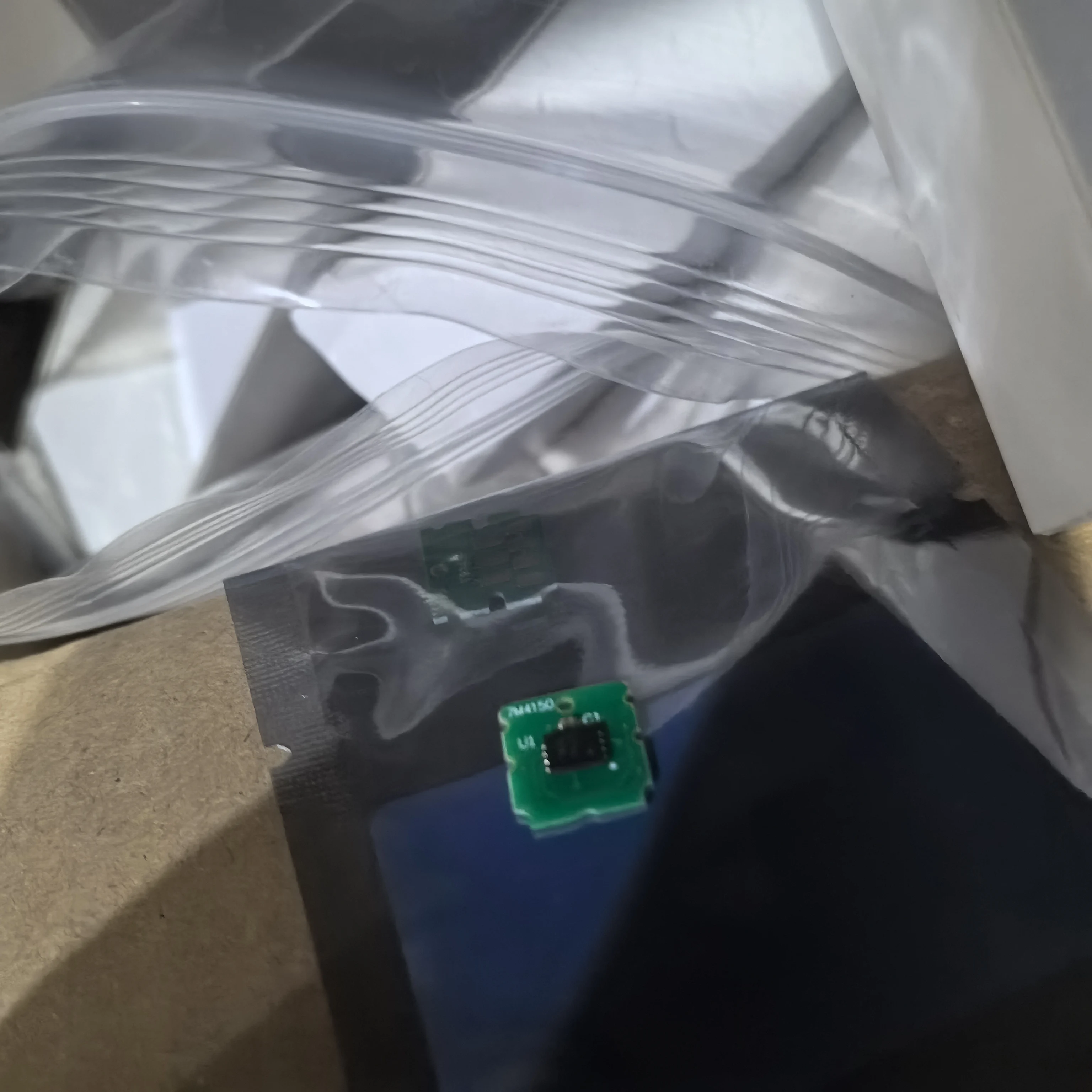 

10 шт. C9345 чип резервуара для отработанных чернил для EPSON L8050 L8160 L8180 L15158 L15168 L15180 L18050 ET 8500 8550 18100 M15180