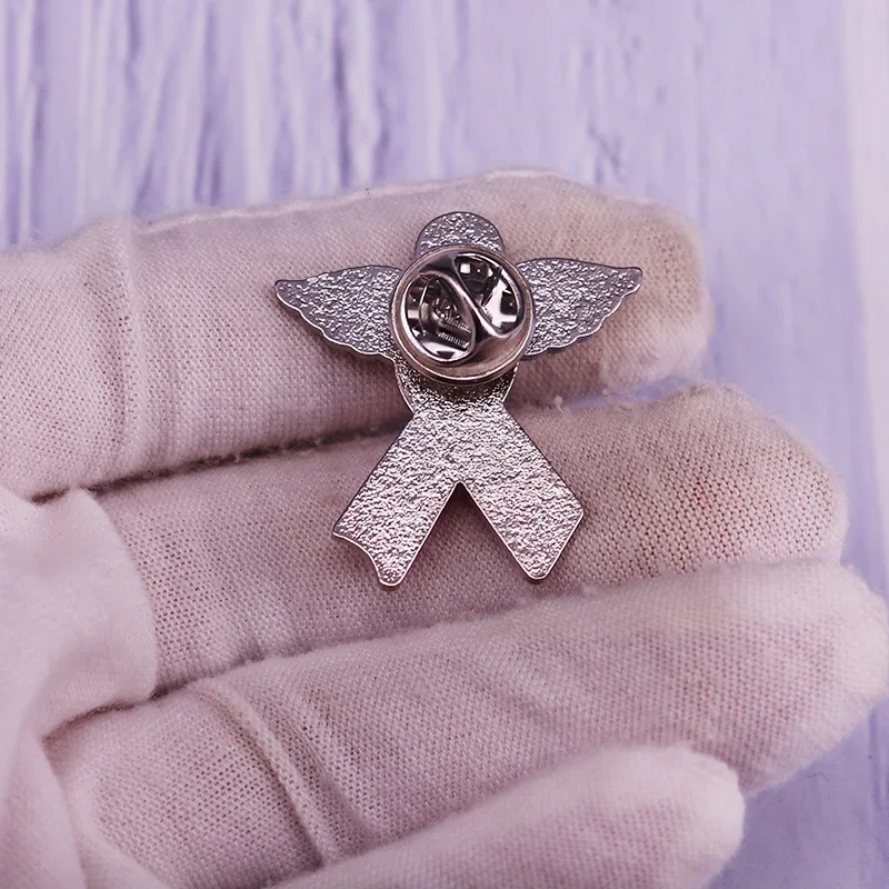 دبوس وردي بشريط x أجنحة ملاك ، دبوس مينا لامع ، شارة توعية لسرطان الثدي