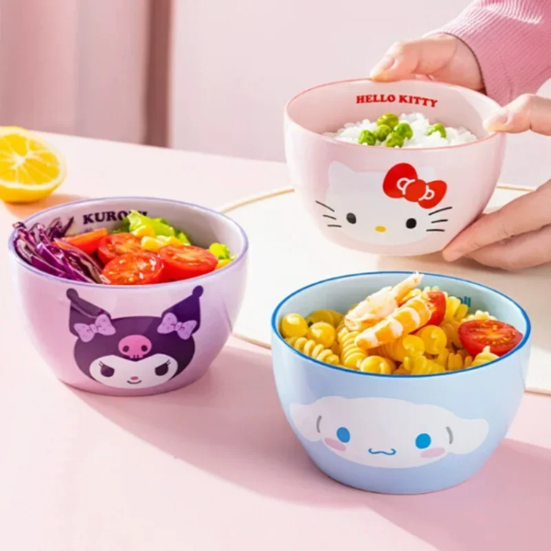 Hello Kitty ถ้วยเซรามิก Kawaii SANRIO Cinnamoroll ลายการ์ตูนน่ารัก Kuromi ช้อนส้อมบ้านชามข้าวของขวัญสำหรับเด็กผู้หญิง