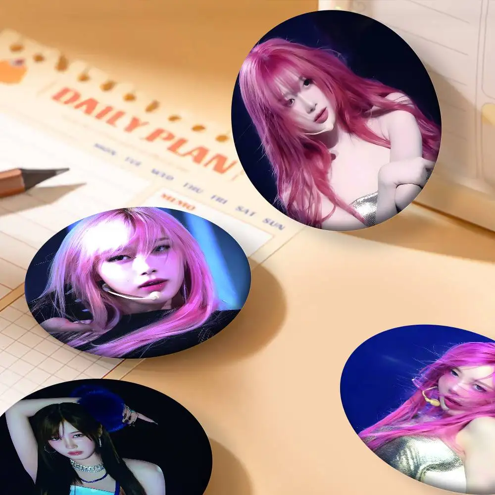 Singer G-Giselle Badges Round Laser Badge Brooch Clothes Backpack Accessories Lapel