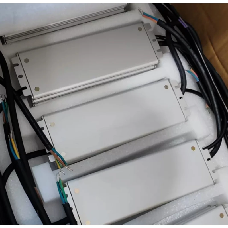 1Pc X6-240M041 Input voltage is 100-240V, output voltage is 20-41V, current regulation range: 0.75-7