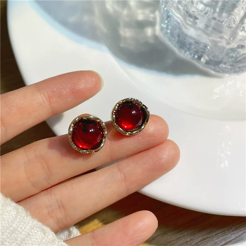 2024 New Year Festive Burgundy Round Earrings Simple and Versatile Green Red Stone Clip on Earrings for Women Without Piercing