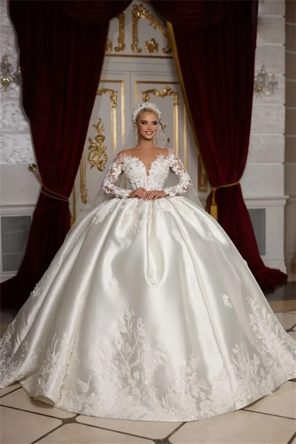 Abiti da sposa personalizzati con scollo trasparente e perle, abiti da ballo, strascico, chiesa, Dubai, arabi, maniche lunghe, abito da sposa