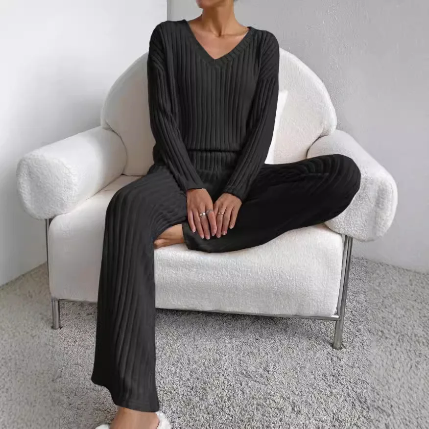 Two Piece Set of Women's New Fashionable Casual Straight Leg Pants with Loose V-neck and Pit Stripe Knitted Cover Suit