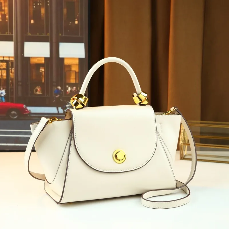 Luxury Brand Women's Messenger Bag: Genuine Leather Shoulder Bag By Famous Designer Elegant Classic