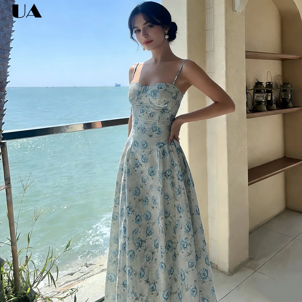 

Romantic French A-line Flower Print Midi Dress with Spaghetti Strap Fashionable Sweetheart Neck Long Dress Vacation Style Dress