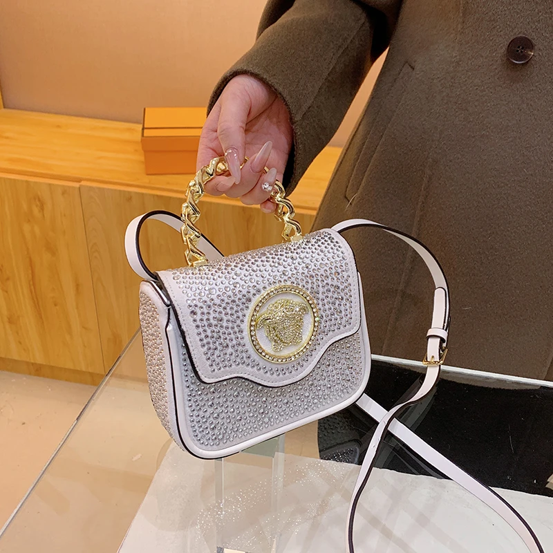 

Trendy Fashionable Mini Purse Bag For Women Chic Outing With Simple Letter Logo And Premium Leather Material