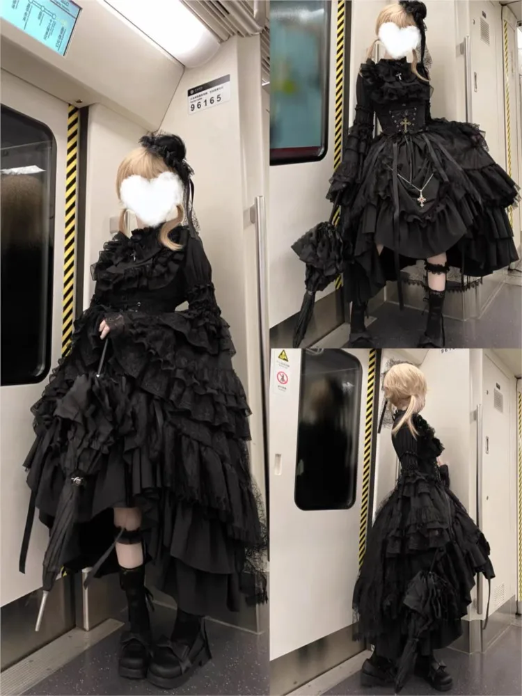 Dunkles Mädchen-Hemd im gotischen Stil mit Ärmeln, super wunderschönes Anzugkleid mit Taillengürtel und Hüftgürtel