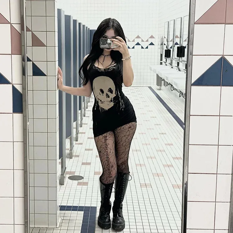 

Dark Style Personalized Spicy Girl Short Skirt With Skull Print Suspender Skirt