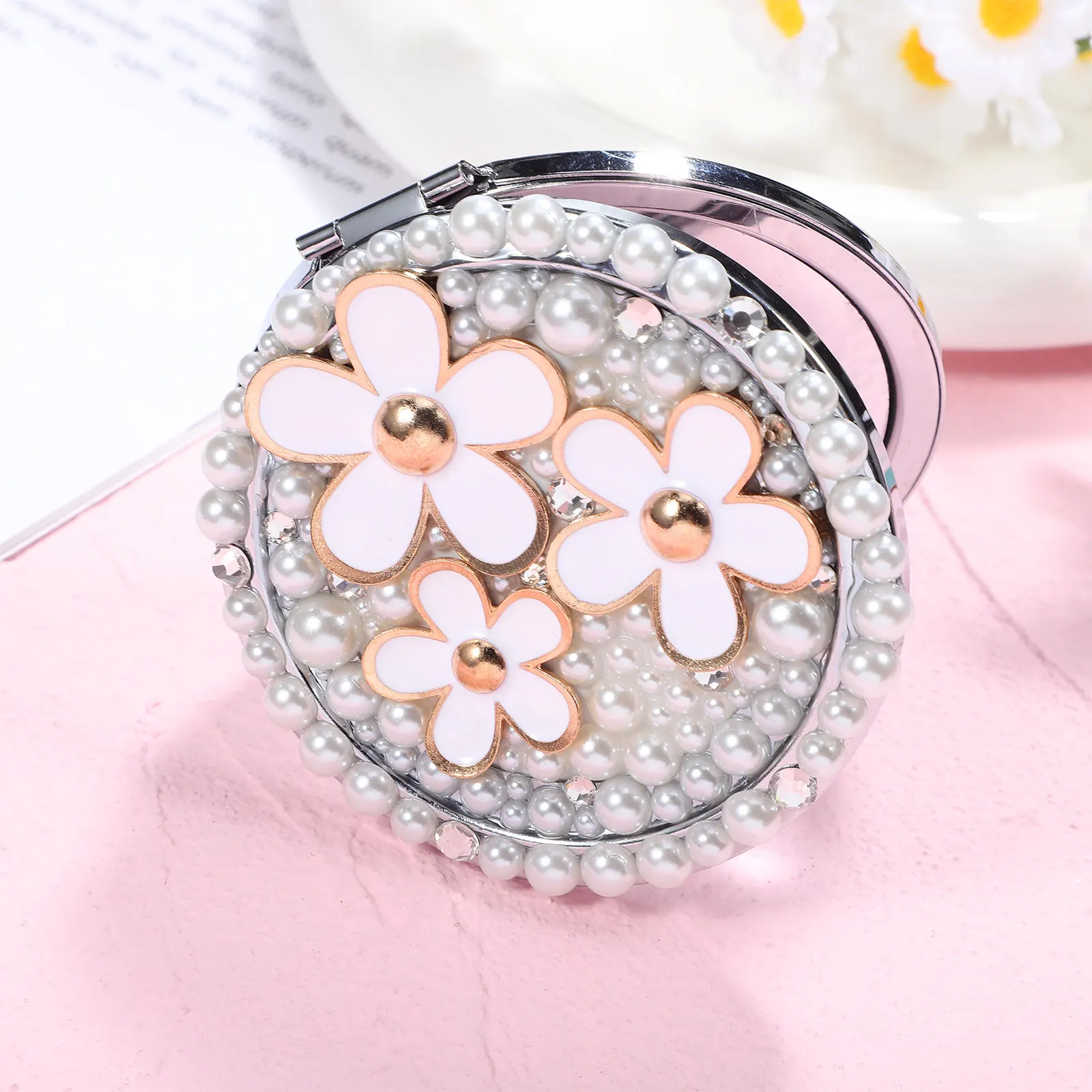 

Компактное складное зеркальце с цветочным узором и жемчугом, HD-стекло, двустороннее, мини-зеркало для коррекции макияжа в дороге