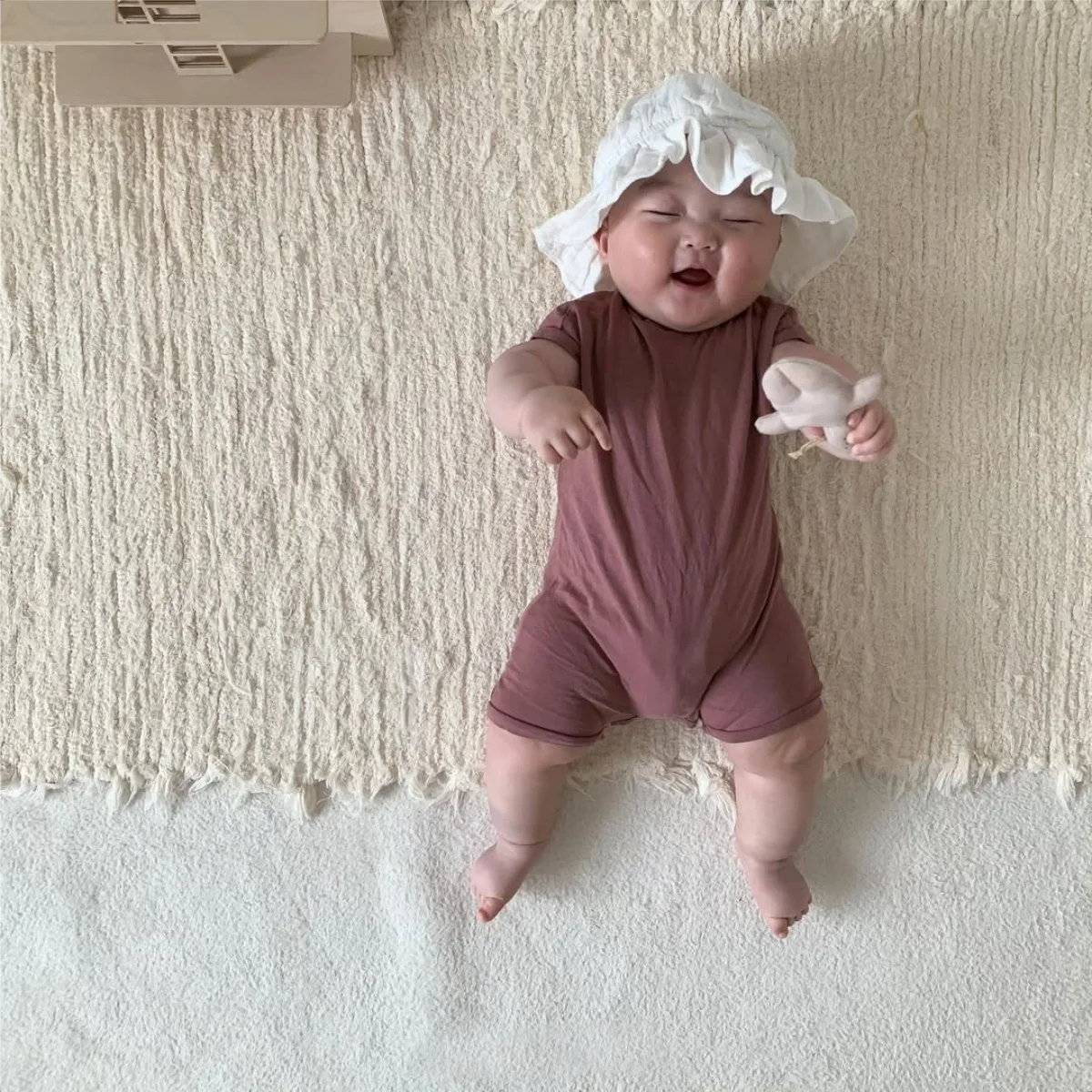 

2025 Summer New Baby Short Sleeve Romper Thin Cotton Infant Toddler Comfortable Simple Jumpsuit Solid Newborn Pajamas 0-24M