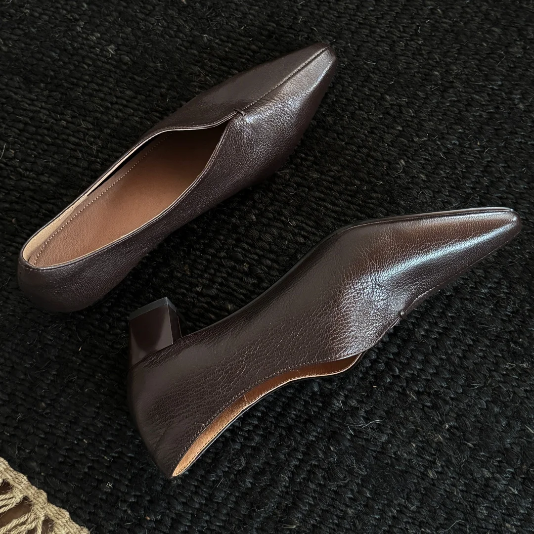 2025 Frühlings-Damen-Schaffell, 4 cm dick, Slip-on-Pumps mit mittlerem Absatz, eleganter Damen-OL-Stil, tägliches, schmales Kleid, Schuhe mit Absatz für Damen