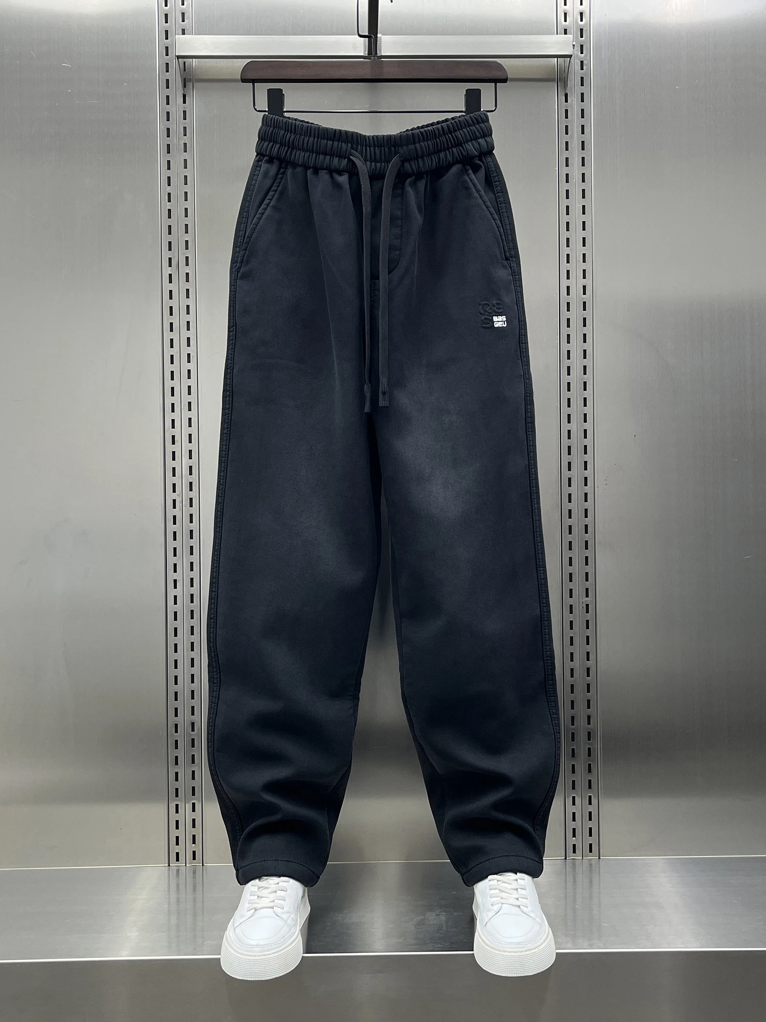 

Faionable Embroidered Fce Lined Slim Fit Thiened Loose Casual Pants for Men Korean Sle Autumn Winter New Arrival