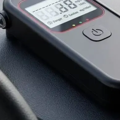 Digital Breathalyzer With LCD Voice Guidance Contactless BAC Tester Detector For Home Car Safety Monitoring Device