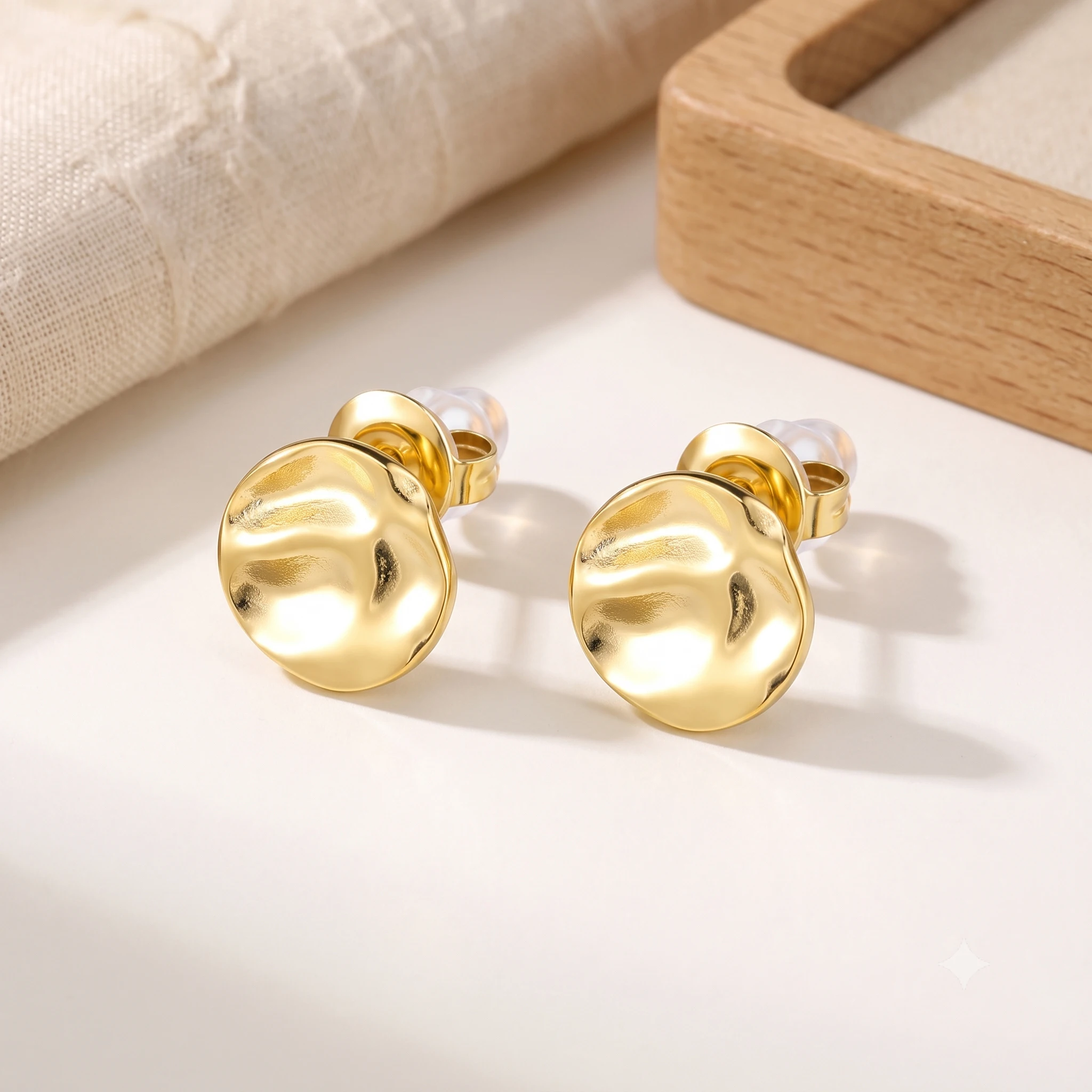 Wavy Gold Color Metal Stud Earrings for Women Vintage Geometric Irregular Hammered Round Chunky Earrings Minimalist Jewelry