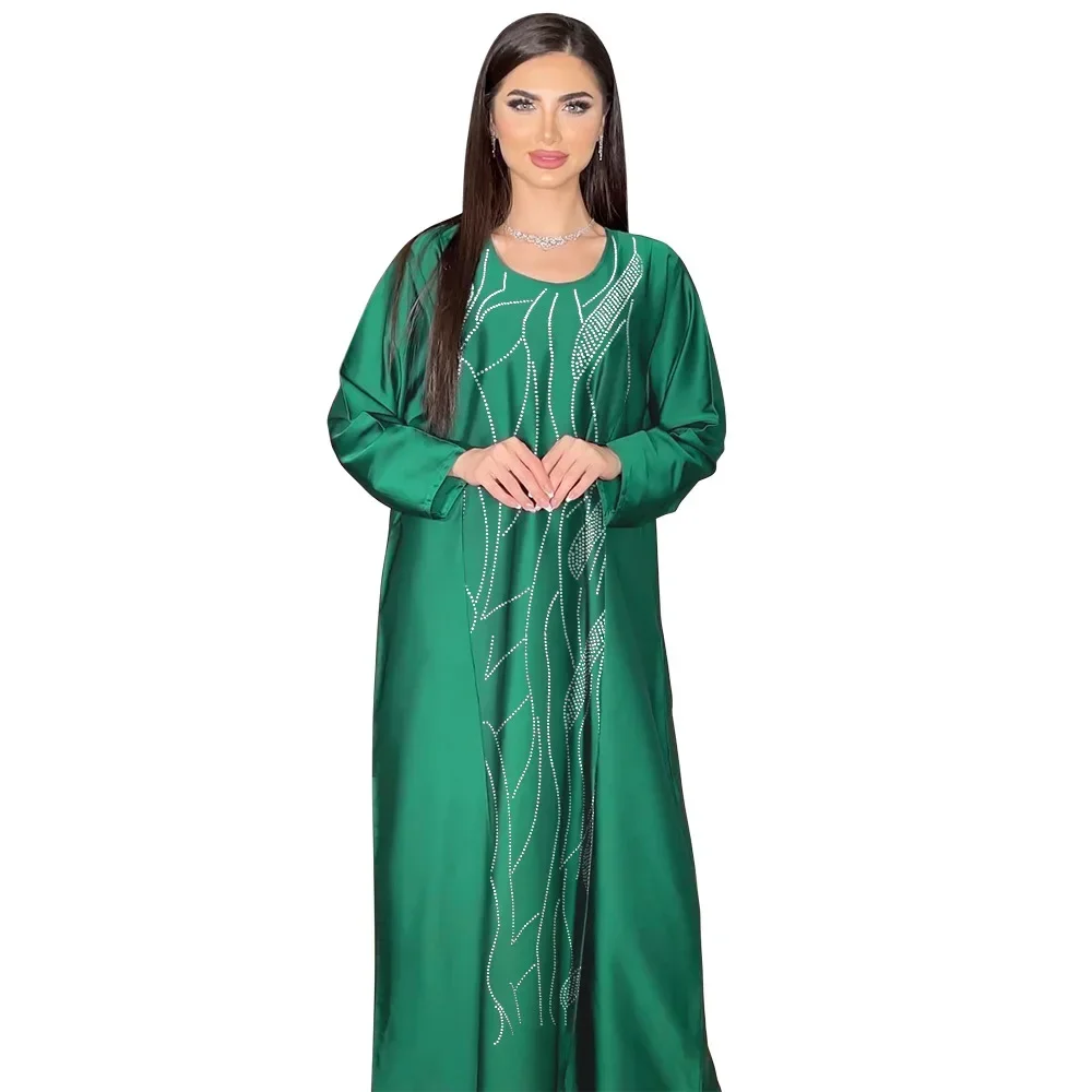 Middle Eastern Quality Muslim Women's Long Robe, Fashionable with Diamond Inlay, Loose and Wide Swing, Casual Abaya Long Dress