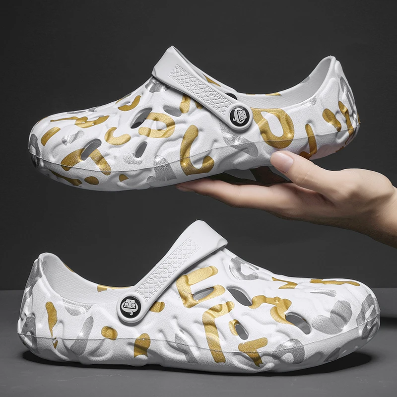 

Летние новые дышащие легкие мужские повседневные пляжные сандалии из ЭВА, водонепроницаемые садовые туфли, уличные полые шлепанцы для ходьбы