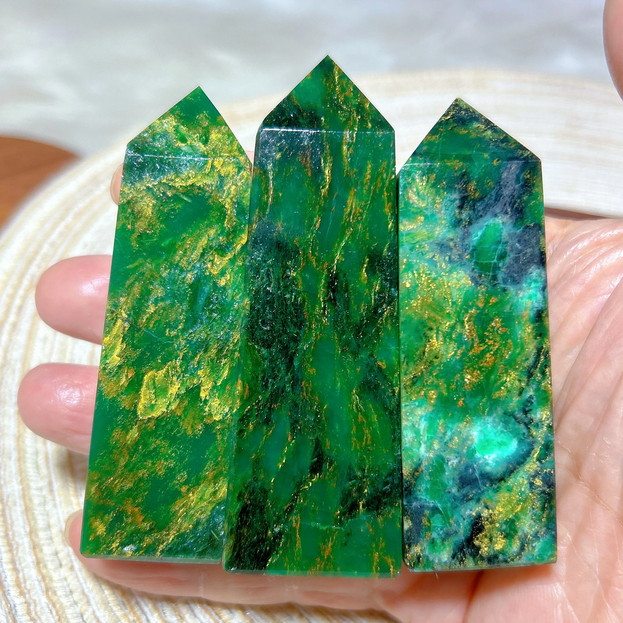 

Healing High Quality Natural Crystals Emerald Raw Tower Point Mineral Home Decorations Stone Jewelry Ornament Room Decor Gift